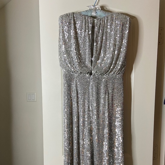 Blouson Silver Sequin Midi Dress; Sleeveless; Evening or Wedding; 8 Petite - Picture 5 of 15